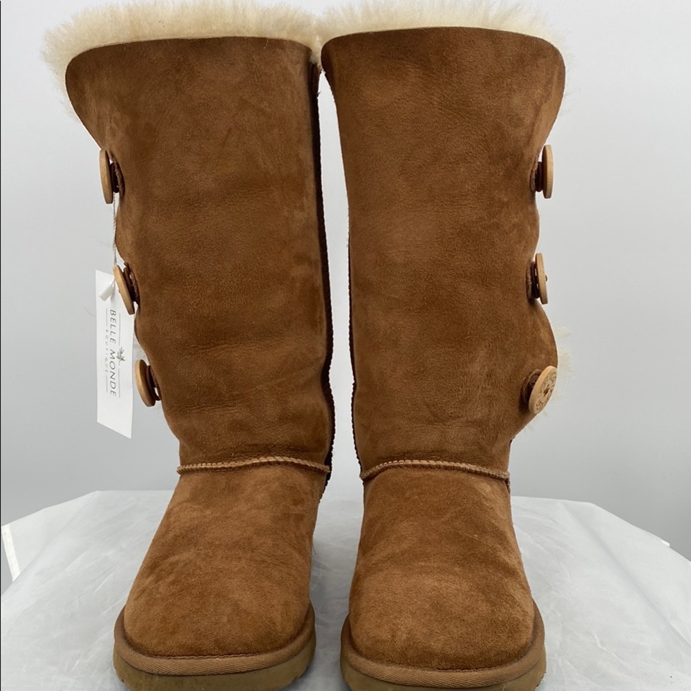 UGG Bailey Button Triplet Women's Brown Suede Boots  Size 7